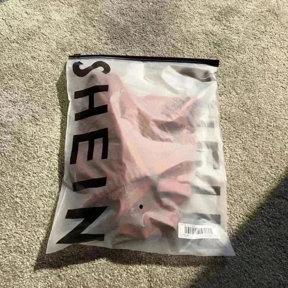 Shein mini skirt with ties - Picture 4 of 5